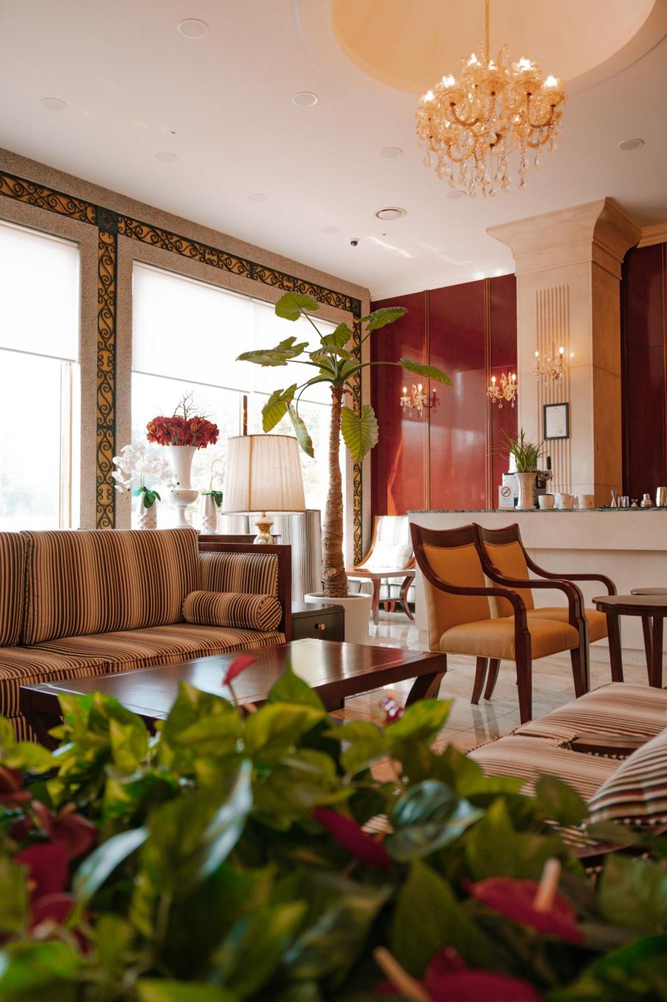 Goldone Hotel & Suites Seogwipo Ngoại thất bức ảnh