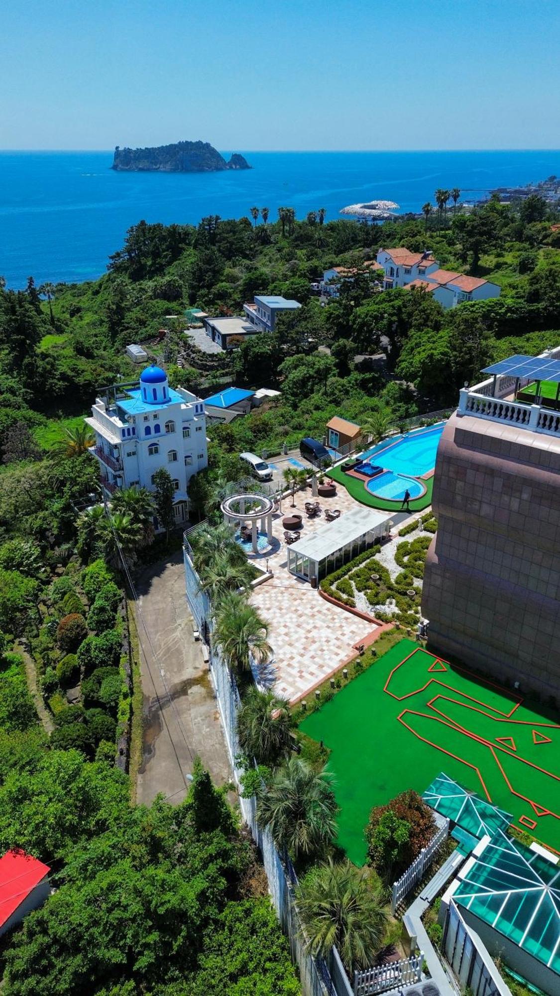 Goldone Hotel & Suites Seogwipo Ngoại thất bức ảnh