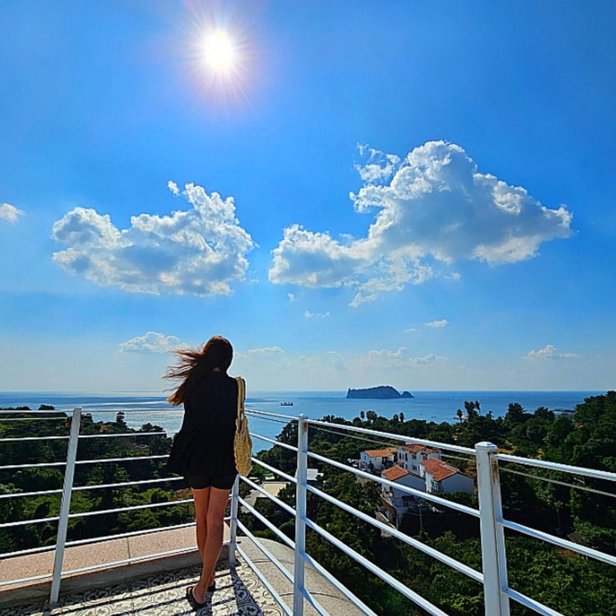Goldone Hotel & Suites Seogwipo Ngoại thất bức ảnh