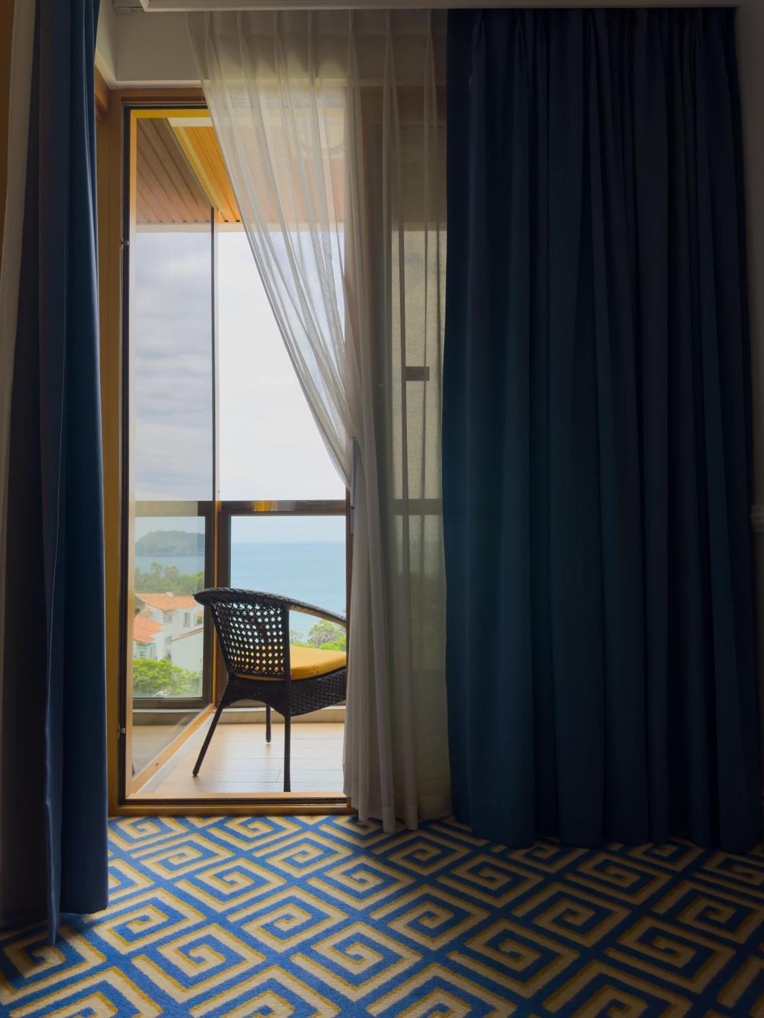 Goldone Hotel & Suites Seogwipo Ngoại thất bức ảnh