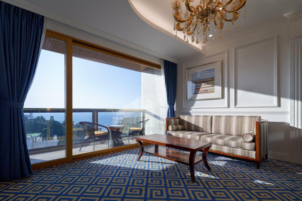 Goldone Hotel & Suites Seogwipo Ngoại thất bức ảnh