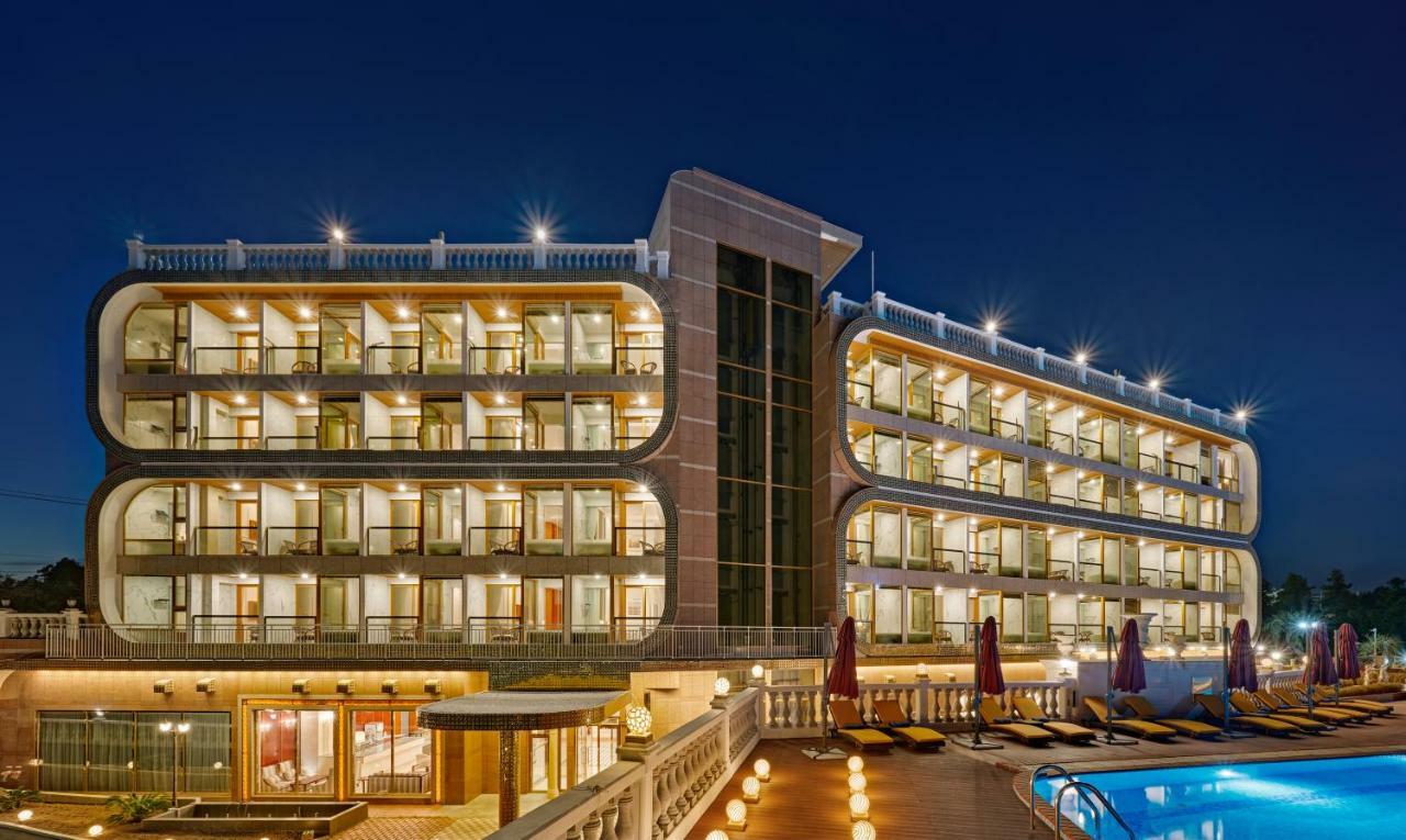 Goldone Hotel & Suites Seogwipo Ngoại thất bức ảnh