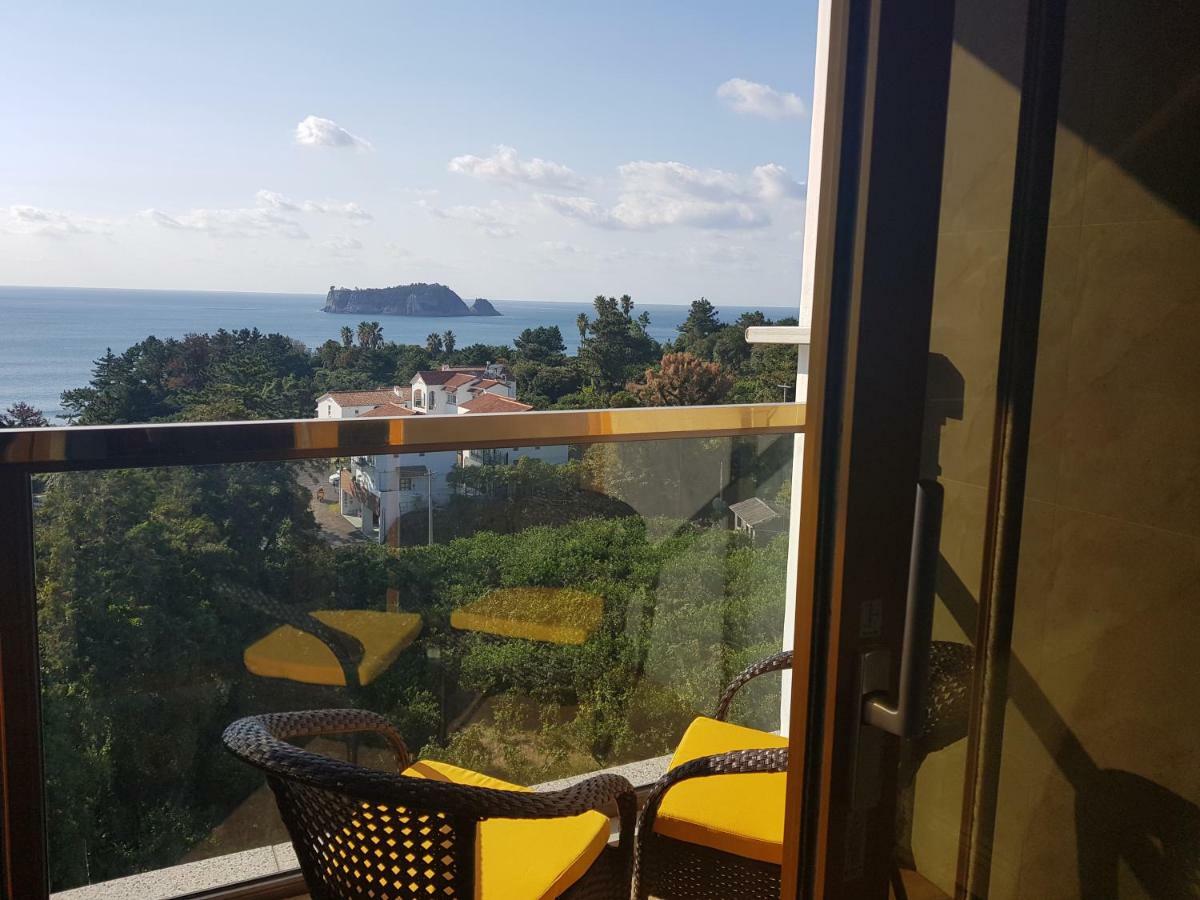 Goldone Hotel & Suites Seogwipo Ngoại thất bức ảnh