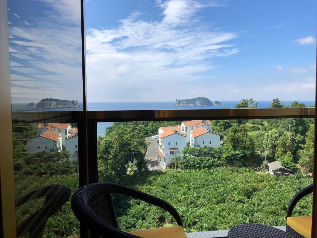 Goldone Hotel & Suites Seogwipo Ngoại thất bức ảnh
